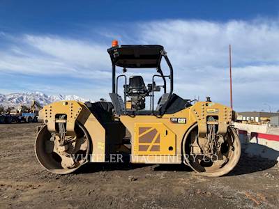 Caterpillar CB15 Smooth Drum Roller Compactor
