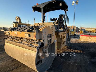 Caterpillar CB15 Smooth Drum Roller Compactor