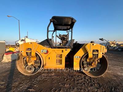 Caterpillar CB15 Smooth Drum Roller Compactor
