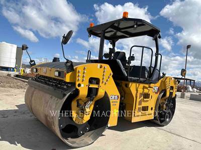 Caterpillar CB15 Smooth Drum Roller Compactor