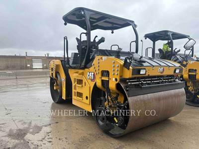 Caterpillar CB15 Smooth Drum Roller Compactor