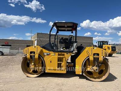Caterpillar CB15 Smooth Drum Roller Compactor