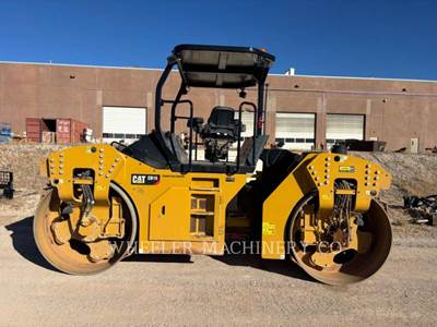 Caterpillar CB15 Smooth Drum Roller Compactor