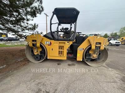 Caterpillar CB15 Smooth Drum Roller Compactor