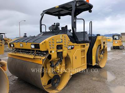Caterpillar CB15 CW Smooth Drum Roller Compactor