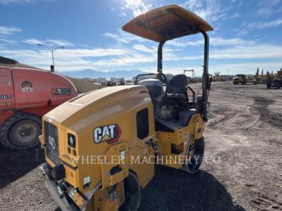 Caterpillar CB2.5 GC Smooth Drum Roller Compactor