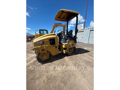Caterpillar CB2.5 GC Smooth Drum Roller Compactor