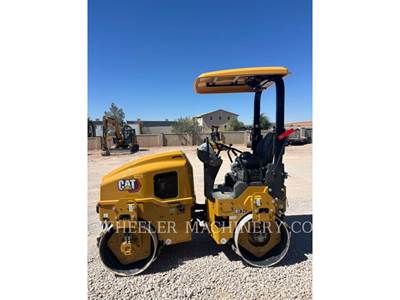 Caterpillar CB2.7 GC Smooth Drum Roller Compactor