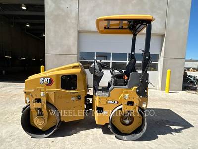 Caterpillar CB4.0 Smooth Drum Roller Compactor