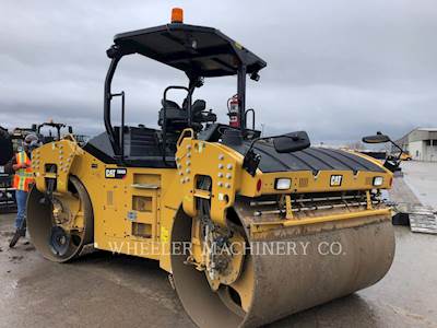 Caterpillar CB66B Smooth Drum Roller Compactor