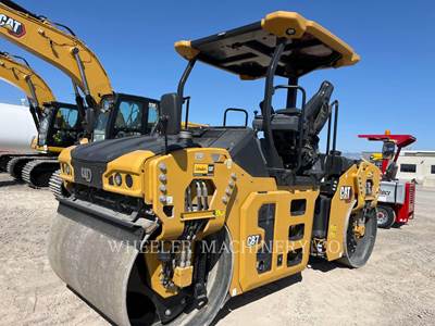 Caterpillar CB7 Smooth Drum Roller Compactor