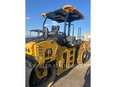 Caterpillar CB7 Smooth Drum Roller Compactor