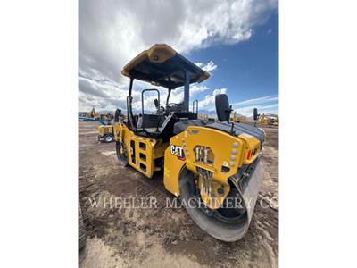 Caterpillar CB7 CW Smooth Drum Roller Compactor