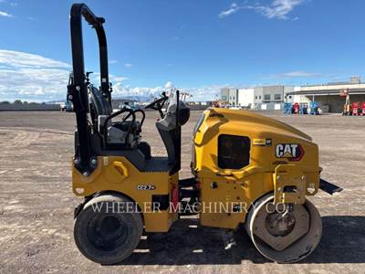 Caterpillar CC2.7 GC Smooth Drum Roller Compactor