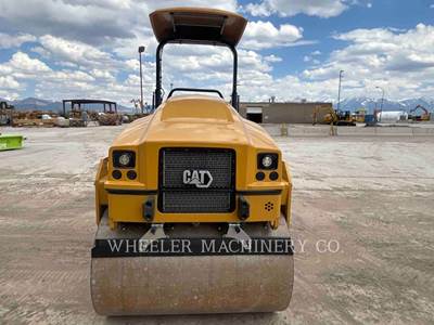 Caterpillar CC4.0 Smooth Drum Roller Compactor