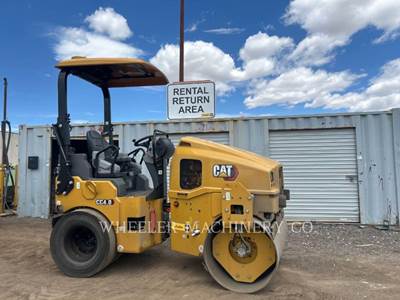 Caterpillar CC4.0 Smooth Drum Roller Compactor