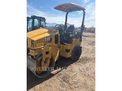 Caterpillar CC4.0 Smooth Drum Roller Compactor