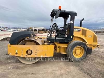 Caterpillar CCS7 Smooth Drum Roller Compactor