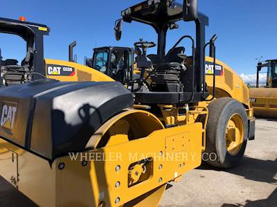 Caterpillar CCS9 Smooth Drum Roller Compactor
