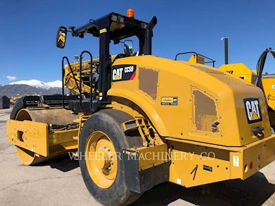 Caterpillar CCS9 Smooth Drum Roller Compactor