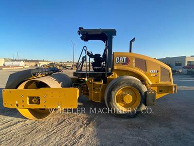 Caterpillar CCS9 Smooth Drum Roller Compactor