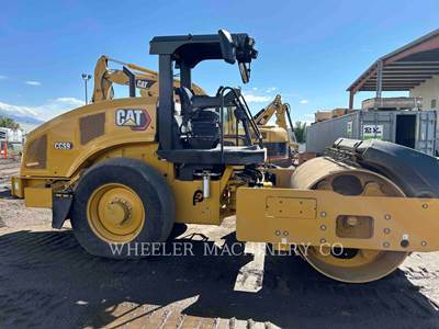 Caterpillar CCS9 Smooth Drum Roller Compactor