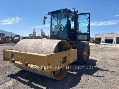 Caterpillar CS12 Smooth Drum Roller Compactor