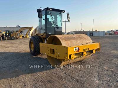 Caterpillar CS12 Smooth Drum Roller Compactor