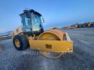 Caterpillar CS12 Smooth Drum Roller Compactor