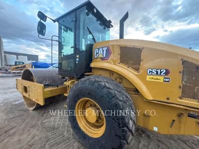 Caterpillar CS12 Smooth Drum Roller Compactor