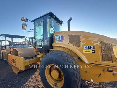 Caterpillar CS12 Smooth Drum Roller Compactor