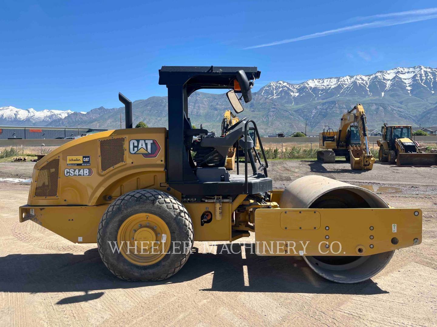 Cs44b 2023 Caterpillar CS44B Vibratory Soil Compactor For Sale, 192 Hours ...