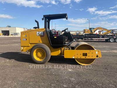 Caterpillar CS5 Smooth Drum Roller Compactor