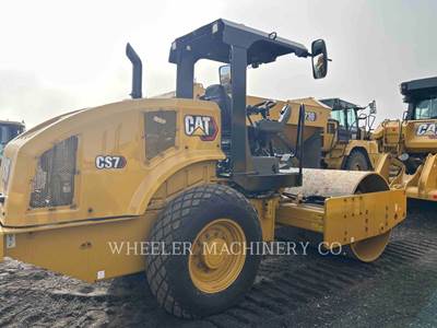 Caterpillar CS7 Smooth Drum Roller Compactor