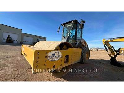 Caterpillar CS74B Smooth Drum Roller Compactor