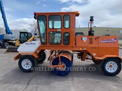 Broce BROOM 4 Sweeper