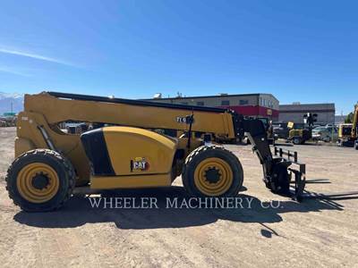 Caterpillar TL943 Telehandler