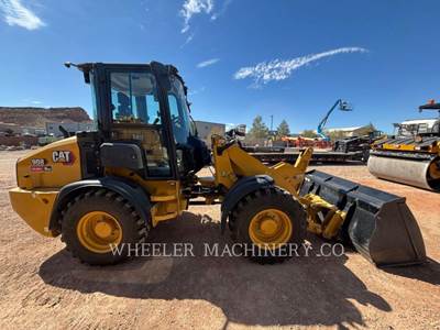 Caterpillar 908 Wheel Loader