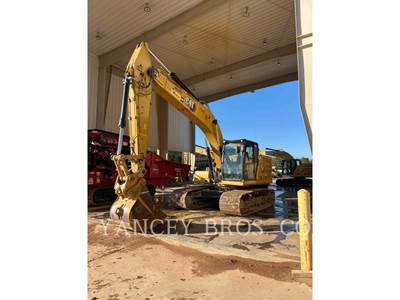 Caterpillar 320 Excavator