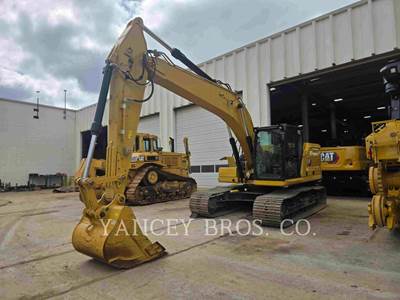 Caterpillar 323 Excavator