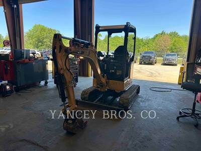 Caterpillar 302 CR Mini Excavator