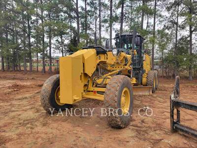 Caterpillar 140 Motor Grader
