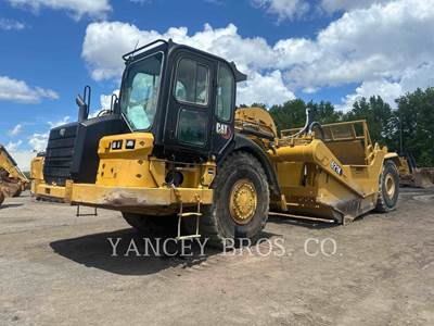 Caterpillar 621K Scraper
