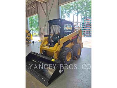 Caterpillar 236D3 Mini Skid Steer