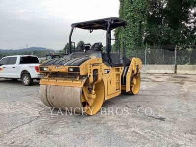 Caterpillar CB10 Smooth Drum Roller Compactor