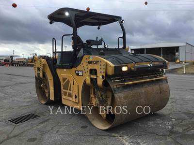 Caterpillar CB13 Tandem Vibratory Roller