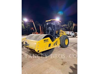 Caterpillar CS11GC Smooth Drum Roller Compactor