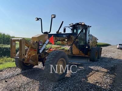 Caterpillar 150-15AWD Motor Grader