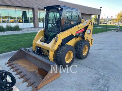 Caterpillar 236D3 Mini Skid Steer