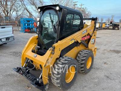 Caterpillar 242D3 Mini Skid Steer
